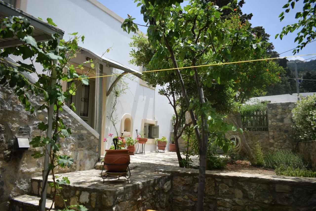 AsfendiouΠαραδοσιακό Σπίτι别墅 外观 照片